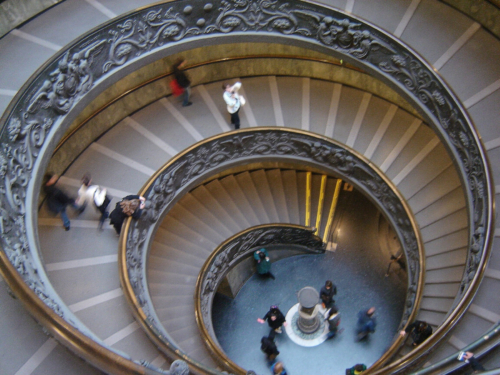 11 points-Vatican spiral stairway-Ajithaa Edirimane