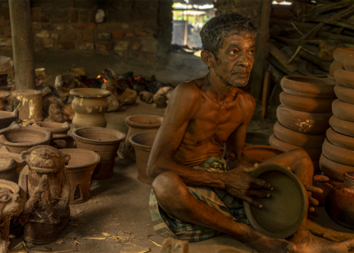 9 points- Charm of a potery maker-Waznie Neas